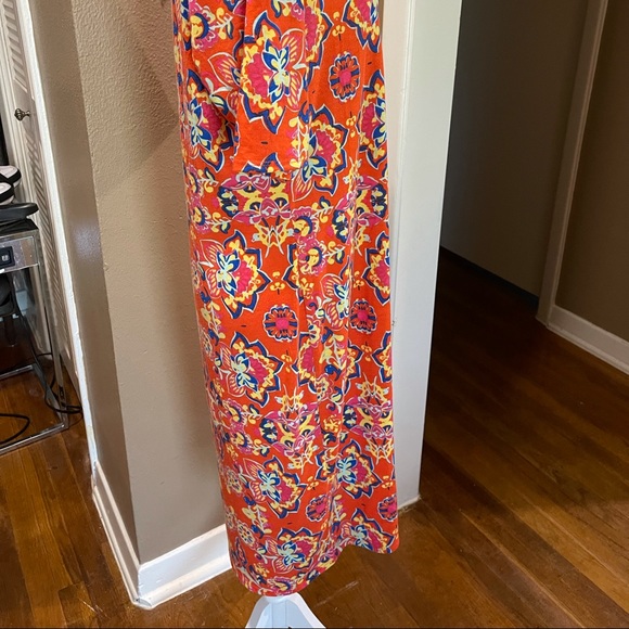 Dress - Picture 2 of 4